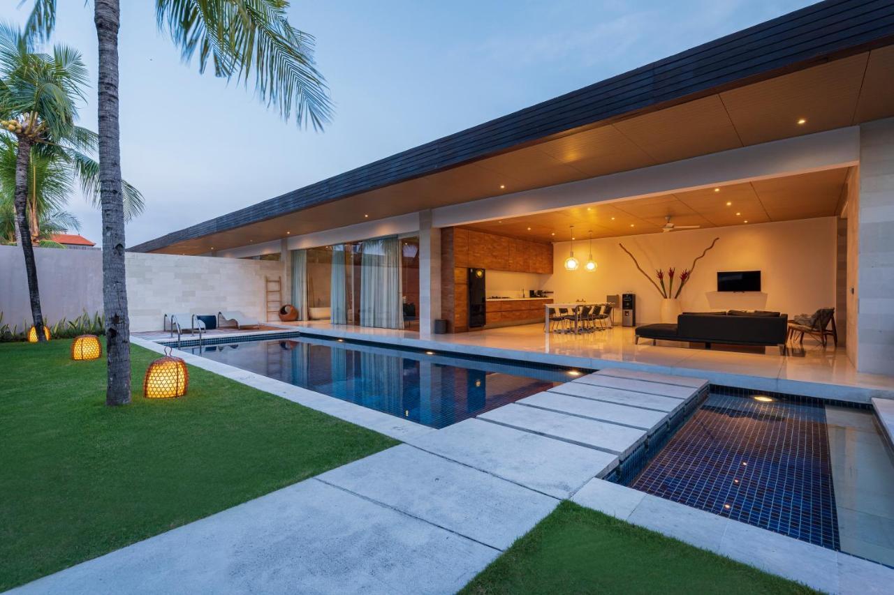 Villa One Eleven Seminyak Exterior foto